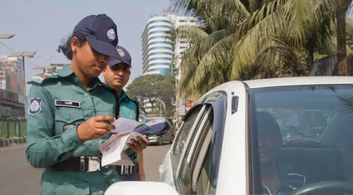 ট্রাফিক আইনলঙ্ঘন: একদিনে ডিএমপির দেড় হাজার মামলা